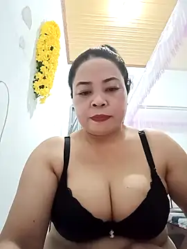 Sexy-bigtits2024 online show from December 2024 12:22:01 PM