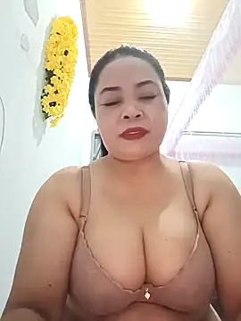 Sexy-bigtits2024 online show from December 2024 01:02:01 PM