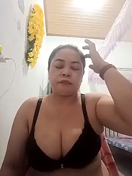 Sexy-bigtits2024 online show from January 2025 11:00:02 PM