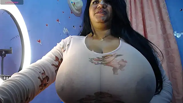 Snapshot of _sonia_bigboobs chatting on February 2025 12:48:02 PM sonia bigboobs online show from February 2025 12:48:02 PM