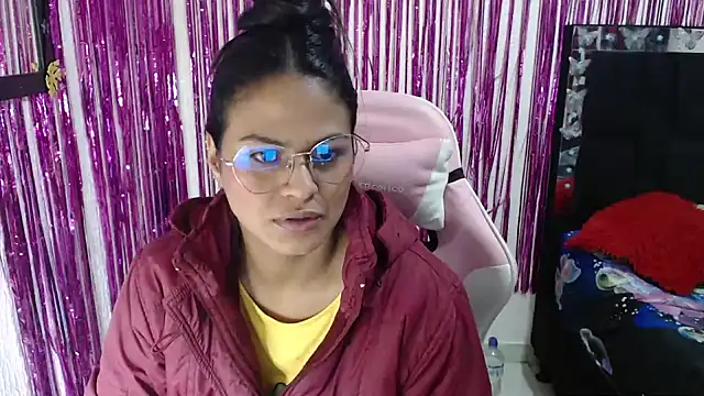 SweetAlmaa online show from April 2026 09:59:02 AM
