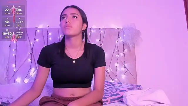 Kaela18 online show from December 2024 01:29:01 PM