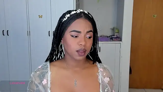 Snapshot of Marce_22 chatting on September 2025 01:44:02 AM Marce 22 online show from September 2025 01:44:02 AM