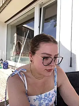 Snapshot of Fancy-Francy chatting on May 2026 12:46:02 PM Fancy-Francy online show from May 2026 12:46:02 PM