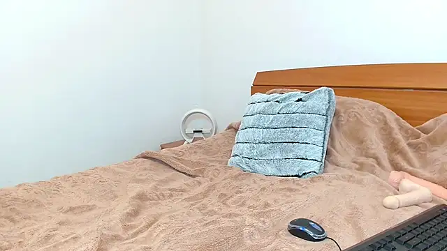 adyyynis online show from April 2026 11:21:02 AM