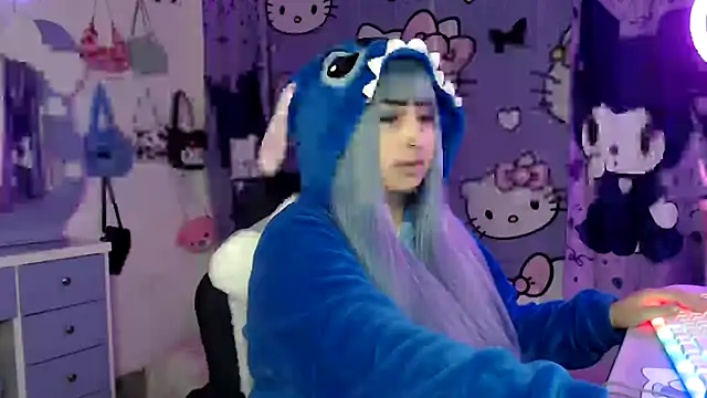 lussyevans24 online show from October 2025 05:15:02 AM