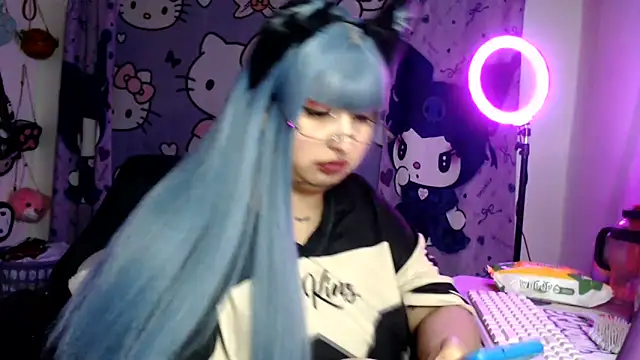 lussyevans24 online show from June 2026 05:52:02 AM