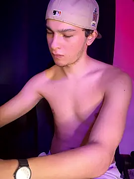 cybercosmiiic online show from January 2026 08:12:02 PM