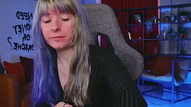 LexiWenford online show from May 2026 03:25:02 AM