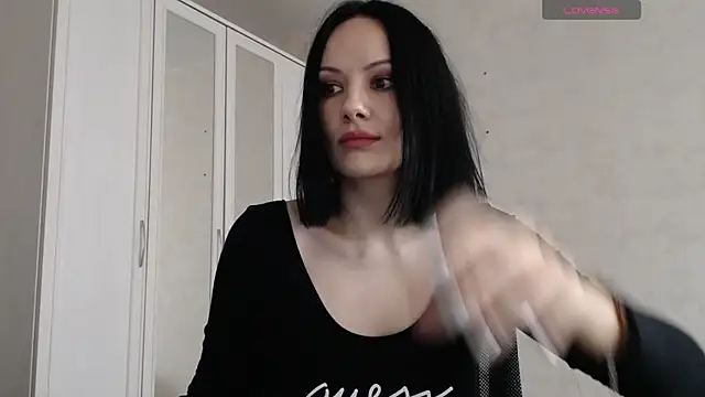 Devil Goddess online show from February 2026 01:18:01 PM