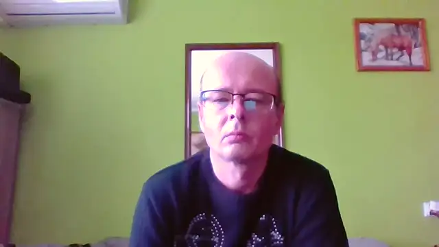 Snapshot of Tiger202441 chatting on April 2026 12:35:01 PM Tiger202441 online show from April 2026 12:35:01 PM