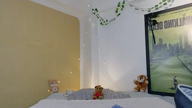 kittyzenn online show from April 2026 02:45:02 PM