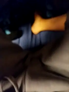 Snapshot of Dennis_2024 chatting on October 2025 01:28:01 AM Dennis 2024 online show from October 2025 01:28:01 AM