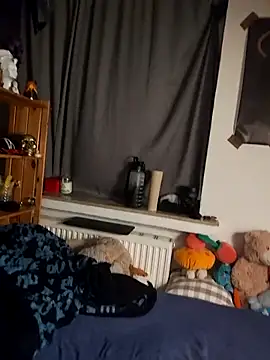 Snapshot of Dennis_2024 chatting on October 2025 04:46:02 AM Dennis 2024 online show from October 2025 04:46:02 AM