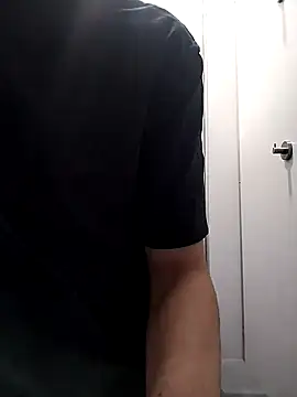 Snapshot of Dennis_2024 chatting on November 2025 06:52:02 PM Dennis 2024 online show from November 2025 06:52:02 PM