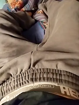 Snapshot of Dennis_2024 chatting on December 2025 08:57:01 PM Dennis 2024 online show from December 2025 08:57:01 PM