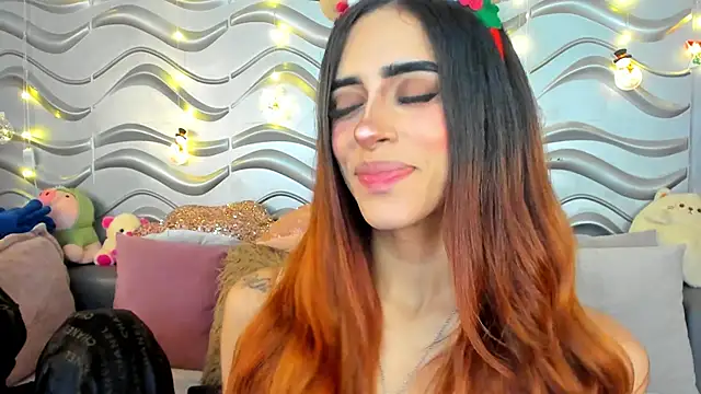 Snapshot of StormiRusso chatting on December 2024 02:44:02 AM StormiRusso online show from December 2024 02:44:02 AM