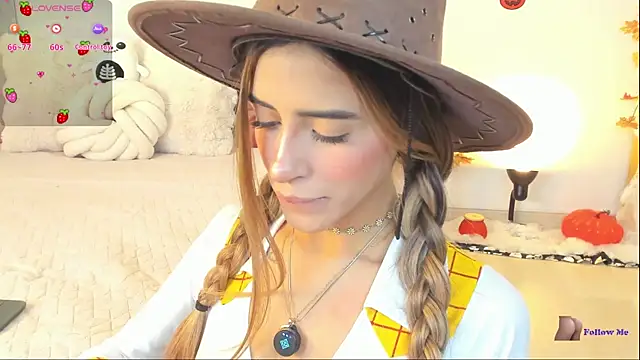 StormiRusso online show from October 2025 01:35:01 AM