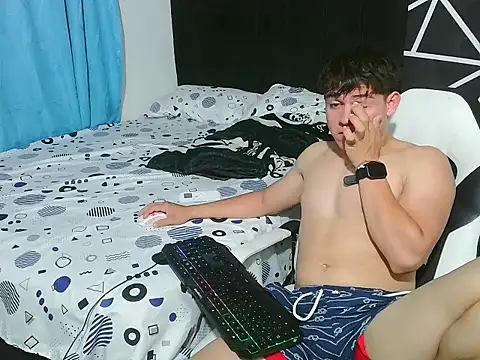 Yeremy12345 online show from November 2025 06:10:01 PM