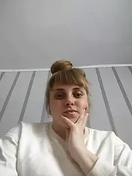 Snapshot of CoddessCrystal chatting on January 2025 12:15:01 PM CoddessCrystal online show from January 2025 12:15:01 PM