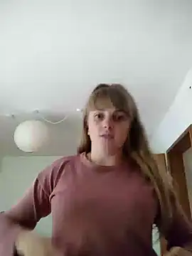 Snapshot of CoddessCrystal chatting on September 2025 01:05:02 PM CoddessCrystal online show from September 2025 01:05:02 PM