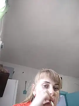 Snapshot of CoddessCrystal chatting on October 2025 10:15:01 AM CoddessCrystal online show from October 2025 10:15:01 AM