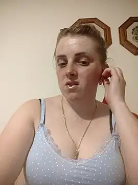 CoddessCrystal online show from June 2026 01:35:01 PM