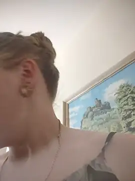 CoddessCrystal online show from June 2026 09:06:02 AM