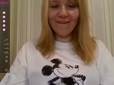 Snapshot of urbadkitty chatting on January 2025 12:59:02 PM urbadkitty online show from January 2025 12:59:02 PM