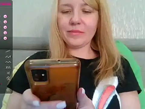 Snapshot of urbadkitty chatting on February 2025 11:39:02 AM urbadkitty online show from February 2025 11:39:02 AM