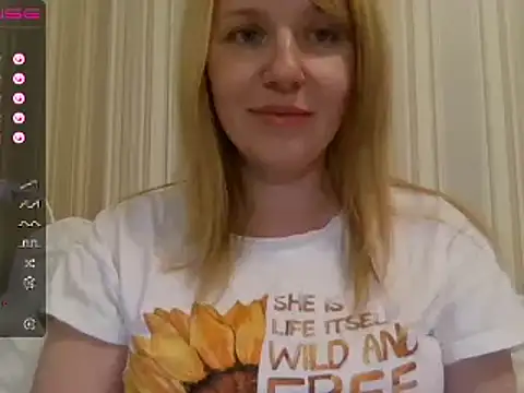 Snapshot of urbadkitty chatting on February 2025 02:12:02 PM urbadkitty online show from February 2025 02:12:02 PM