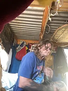 hondaboy351 online show from September 2025 01:42:01 AM