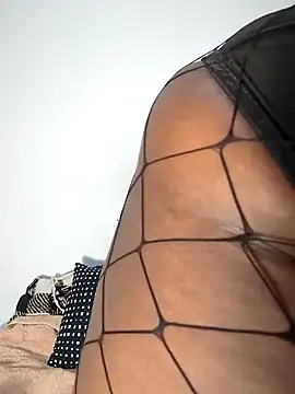 gymyagirlll online show from December 2024 11:43:02 PM