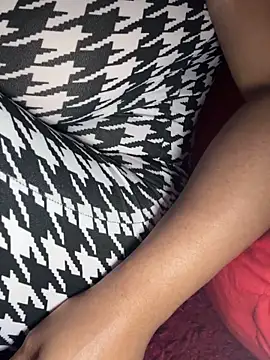 RoxiRedXXX online show from May 2026 05:19:01 PM