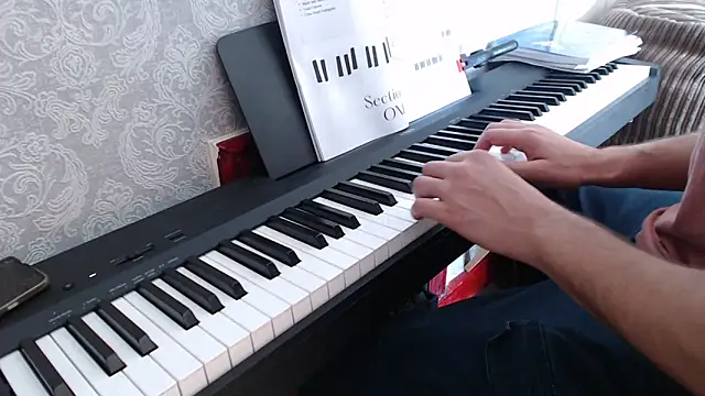 Snapshot of MrStraightDik chatting on October 2025 12:27:01 PM MrStraightDik online show from October 2025 12:27:01 PM