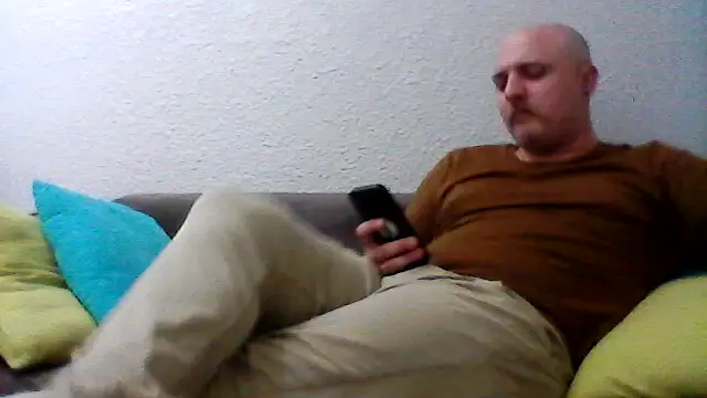 Snapshot of QueueFrenchie chatting on October 2025 07:36:02 PM QueueFrenchie online show from October 2025 07:36:02 PM