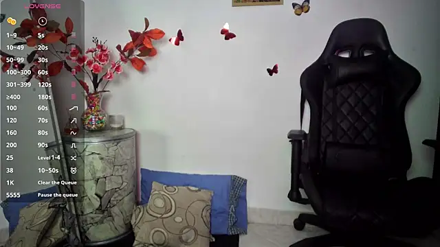 Snapshot of avatomas_02 chatting on January 2025 09:05:01 AM avatomas 02 online show from January 2025 09:05:01 AM