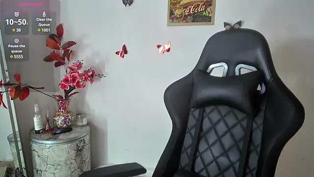 Snapshot of avatomas_02 chatting on January 2025 03:04:02 AM avatomas 02 online show from January 2025 03:04:02 AM