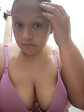Chicapicante online show from May 2026 05:01:02 AM