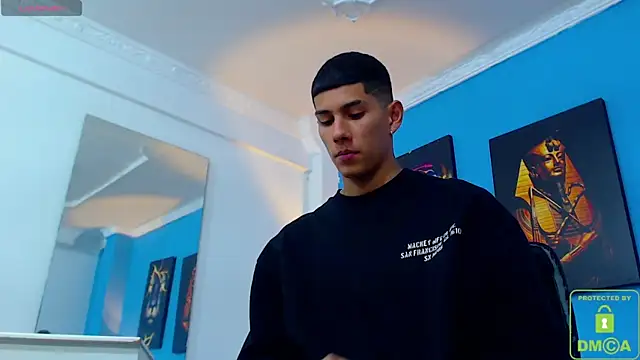 Snapshot of Valerio_20 chatting on December 2024 08:00:01 PM Valerio 20 online show from December 2024 08:00:01 PM