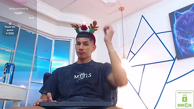 Snapshot of Valerio_20 chatting on December 2024 08:23:01 PM Valerio 20 online show from December 2024 08:23:01 PM