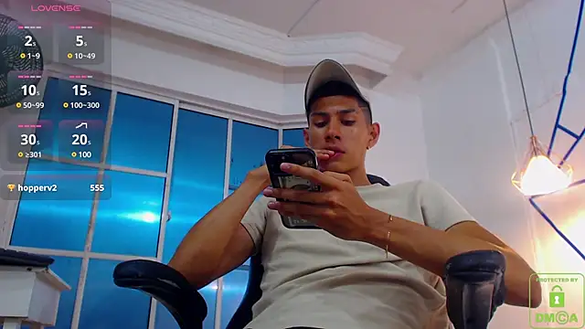 Snapshot of Valerio_20 chatting on December 2024 11:40:02 PM Valerio 20 online show from December 2024 11:40:02 PM