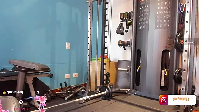 fergie21 online show from January 2025 01:41:02 PM