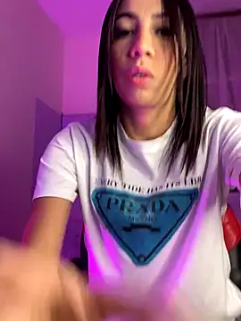 Snapshot of Lina10 chatting on October 2025 08:47:01 PM Lina10 online show from October 2025 08:47:01 PM