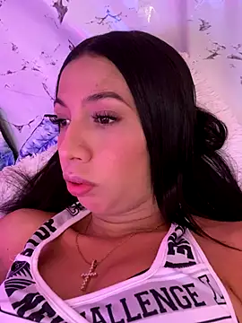 Lina10 online show from November 2025 10:32:01 PM