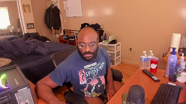 Snapshot of MrChuckDailyXXX chatting on January 2025 04:46:01 PM MrChuckDailyXXX online show from January 2025 04:46:01 PM