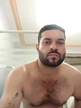 Snapshot of Rober2230 chatting on December 2024 04:40:01 AM Rober2230 online show from December 2024 04:40:01 AM