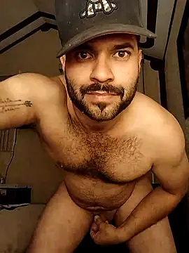 Snapshot of Rober2230 chatting on January 2025 04:41:02 AM Rober2230 online show from January 2025 04:41:02 AM