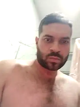 Snapshot of Rober2230 chatting on January 2025 02:52:01 AM Rober2230 online show from January 2025 02:52:01 AM