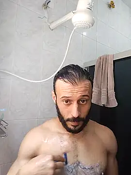 Snapshot of LopeseLua chatting on October 2025 01:06:02 PM LopeseLua online show from October 2025 01:06:02 PM